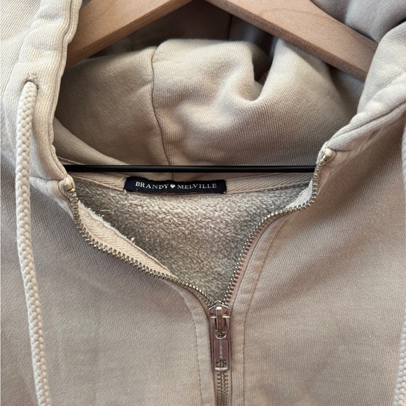 Brandy Melville Cream Zip-Up Hoodie - Picture 2 of 4